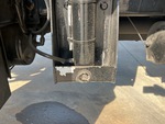Underbody with Cylinder Pins and Bushings