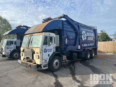 2020 Peterbilt 520 6x4 Front Loader Camión recolector de residuos