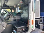 Cab with Seats/armrests