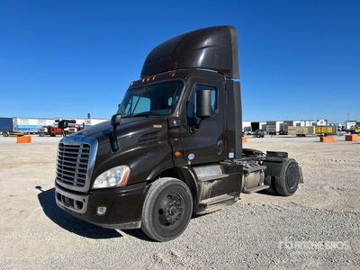 2017 Freightliner Cascadia 113 4x2 S/A Day Cab Truck Tractor