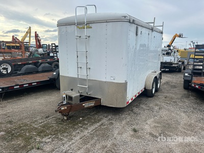 2017 Doolittle 14 ft T/A Remorque fermée