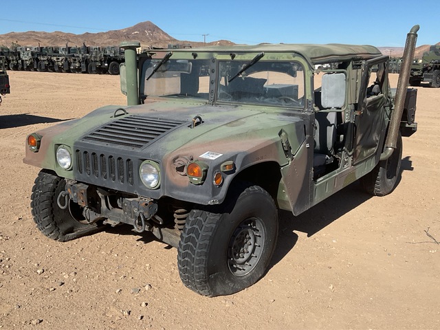 2000 AM General M1123 HMMWV 4 Door Soft Top w/Truck Body