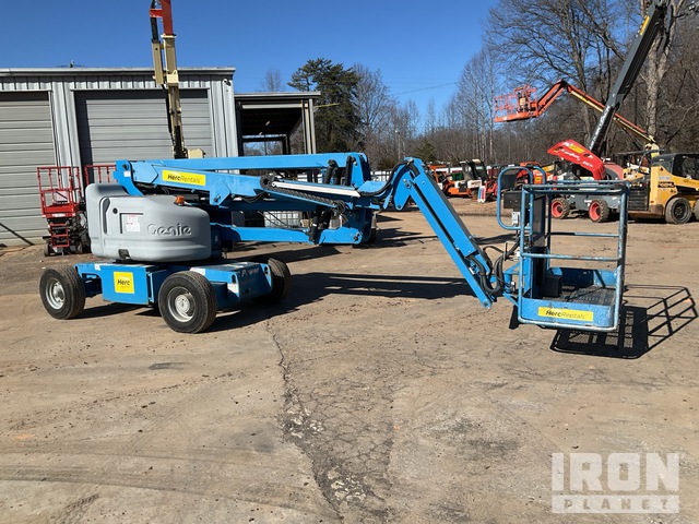 ELEVADOR ARTICULADO 2015 GENIE Z4525J