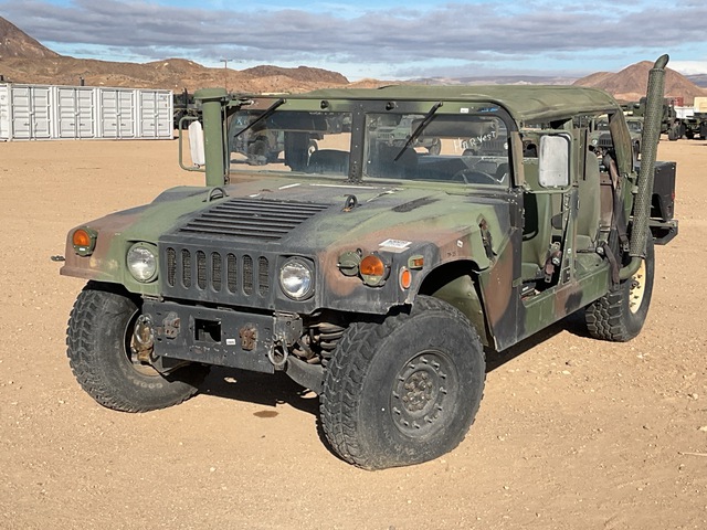 2000 AM General M1123 HMMWV 4 Door Soft Top w/Truck Body