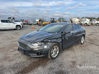 2019 Ford Fusion SE SE سيارة