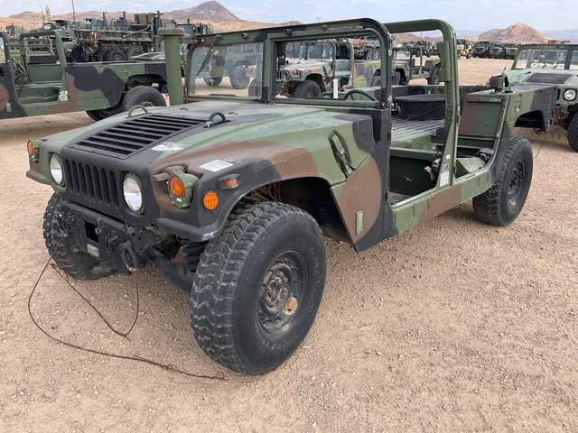 2004 AM General M1123 HMMWV 4 Door w/Truck Body