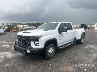 2022 Chevrolet Silverado 3500HD 4x4 Crew Cab ピックアップ