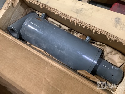 Grove 7372100255 Cylinder Assembly