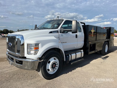 2018 Ford F-750 4x2 Extended Cab Fuel and Lube Truck