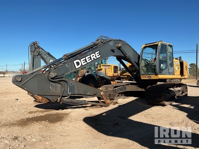 2006 John Deere 240D Tracked Excavator