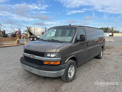 2016 Chevrolet Express 5 فان نقل ركاب