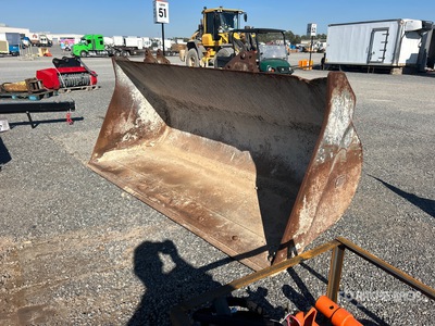 JRB 108 in Q/C Wheel Loader Bucket - Fits Komatsu WA320-8