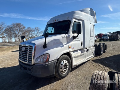 2014 Freightliner Cascadia 125 6x4 T/A Sleeper Truck Tractor (Inoperable)