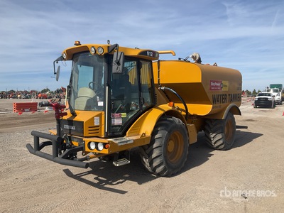 2019 Hydrema 912HM 2500 gal 4x4 Water Wagon