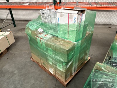 Quantity of Fixtures, Florescent Lighting Cages and Lenses Divers - Équipement de distribution électrique