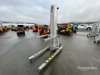 2024 Sumner 2124 Material Hoist