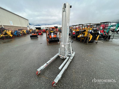 2023 Sumner 2124 Material Hoist