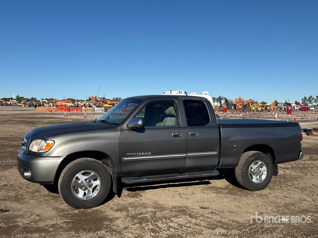 2003 Toyota Tundra 2003 Toyota Tundra 4X2 Extended Cab Pickup