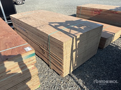 Quantity of (30) 1 in x 4 ft x 8 ft CSP/DFP No Stamp Sperrholz (Unused)