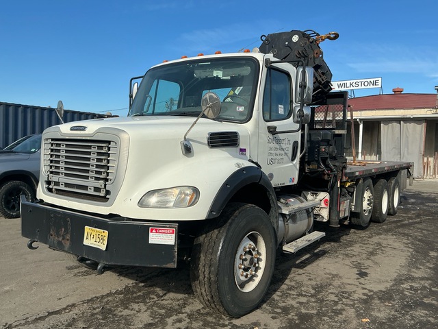 2006 Hiab 322 E-5 Knuckle Boom on 2013 Freightliner M2 112 8x4 Boom Truck
