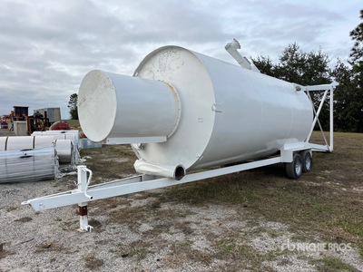 Belgrade Electric 35 ft Self Contained Zementsilo