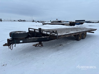 2015 PJ Trailers 22 ft T/A Tilt Deck Trailer