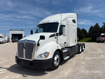 2022 Kenworth T680 6x4 T/A Sleeper Truck Tractor