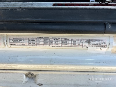 2022 Kenworth T680 6x4 Cabina con cuccetta per trattore stradale