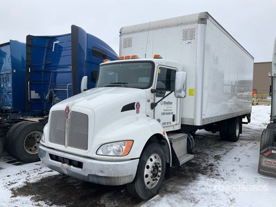 2022 Kenworth T300 4x2 Van Truck