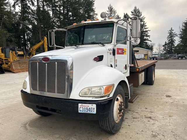 2007 Peterbilt 335 4x2 Rollback Truck (Inoperable)