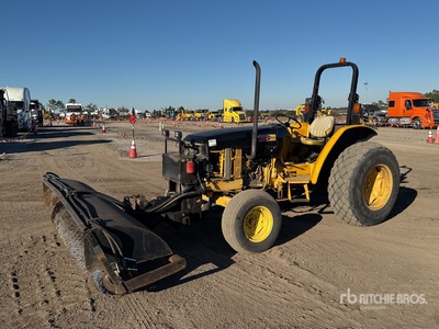 2003 John Deere 5320N sweeper tractor Allradtraktor
