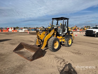 2019 Cat 908M Wiellader