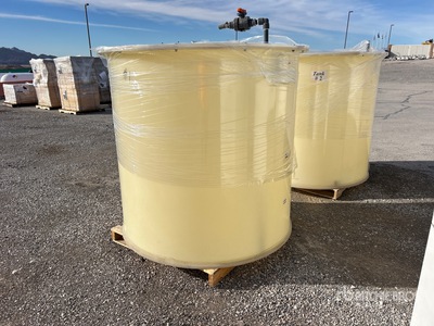 Quantity of (2) Vertical Water Tank