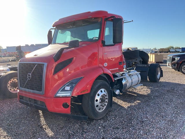 2021 Volvo VNR 6x2 T/A Day Cab Truck Tractor (Inoperable)