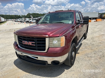 2009 GMC Sierra 2500HD 4x2 Extended Cab Pickup