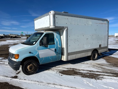 2007 Ford E-450 4x2 Van Truck
