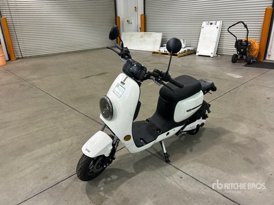 2023 GIO Ultra Electric Scooter