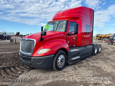 2019 International LT625 6x4 3- Achs Sattelzugmaschine mit Schlafkabine
