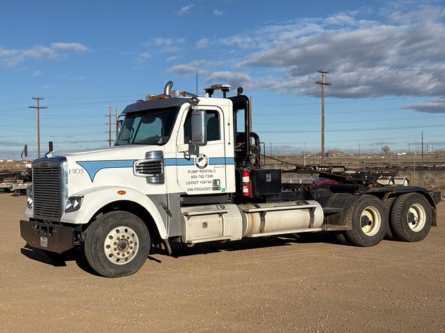 2015 Freightliner Coronado 122SD 6x4 Winch Truck