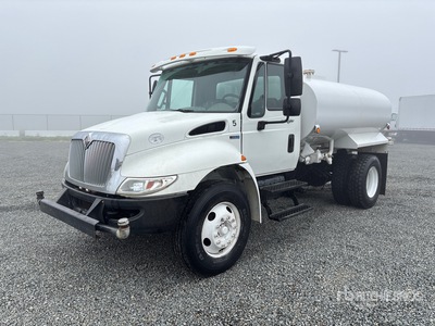 2014 International 4300 4x2 Water Truck