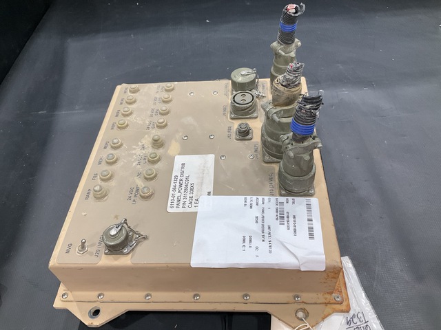 Navistar 3113962C91L Power Distribution Panel Navistar 3113962C91L Power Distribution Panel