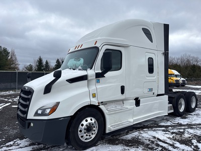 2020 Freightliner Cascadia 116 6x4 T/A Sleeper Truck Tractor