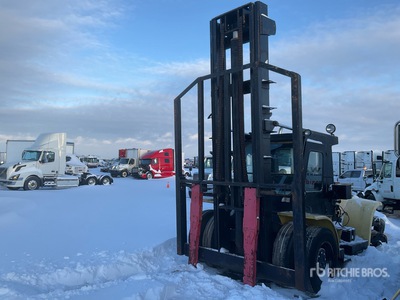 1993 Hyster H300A 30000 lb Pneumatic Tire Forklift (Inoperable)