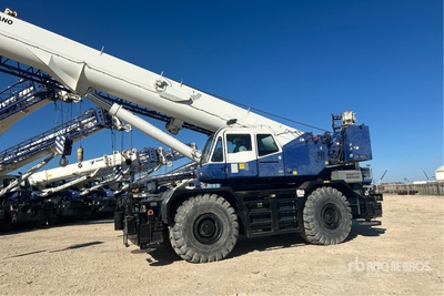 2013 Tadano GR-1000XL 100 ton 4x4 Rough Terrain Crane