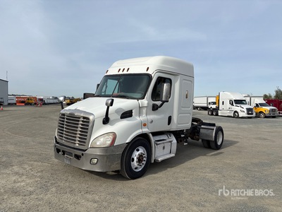 2017 Freightliner Cascadia 113 4x2 Tracteur Routier Couchette