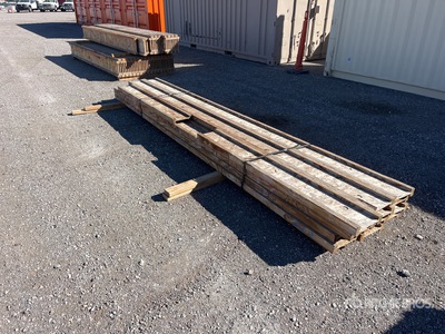 Quantity of (12) 2 1/4 in x 9 1/2 in x 14 ft I Joist その他 - 店舗 & 倉庫