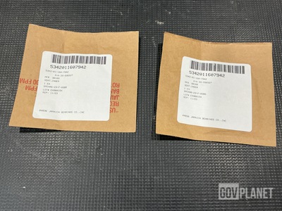 (2) Eaton Aerospace DS-936527 Inner Seats