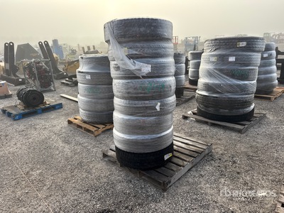 Quantity of (8) 245/75R17 Neumáticos