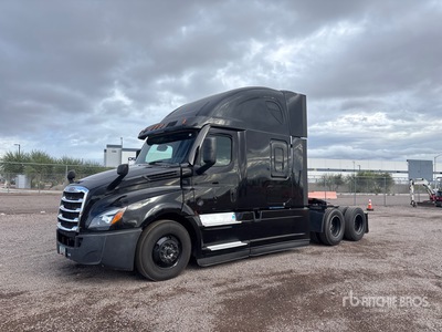 2021 Freightliner Cascadia 126 6x4 T/A Sleeper Truck Tractor