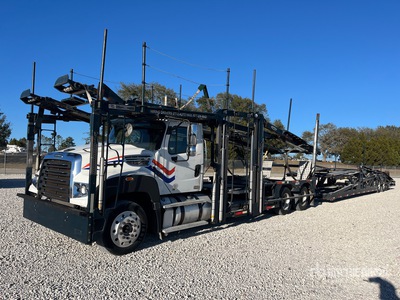 2015 Freightliner 114SD 6x4 Camion transporteur de voitures